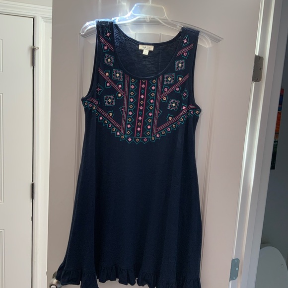 Dress - Picture 2 of 4